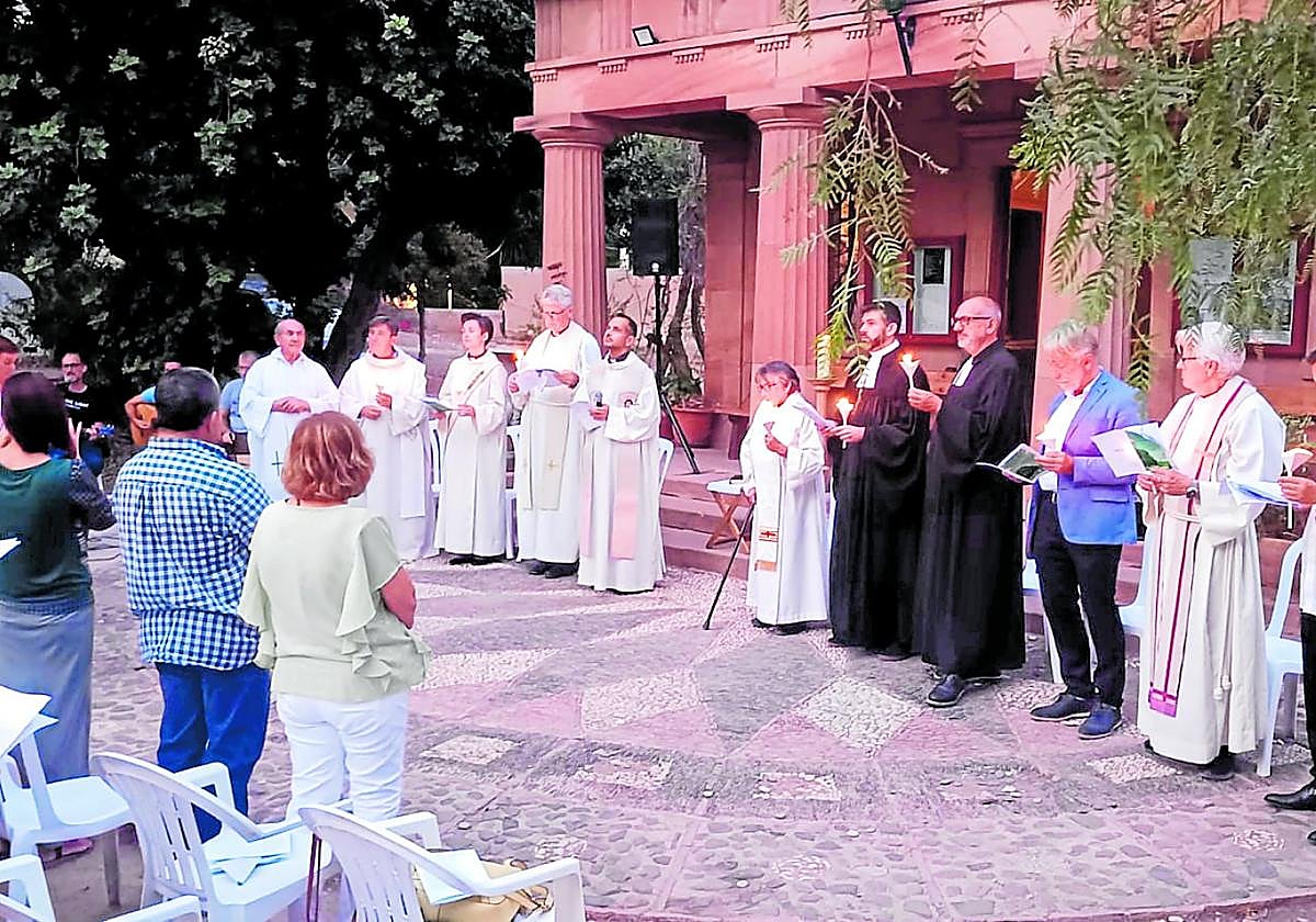 Un momento de la celebración de la oración por la creación.