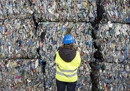 Planta de reciclaje de envases de plásticos.