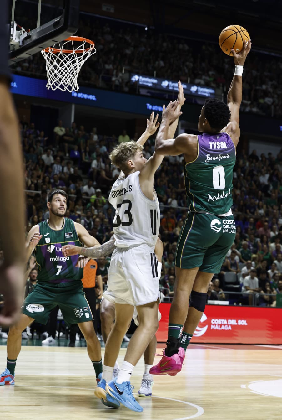 Fotos de la final del Torneo Costa del Sol Unicaja-Real Madrid