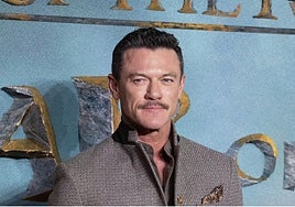 El actor galés Luke Evans.