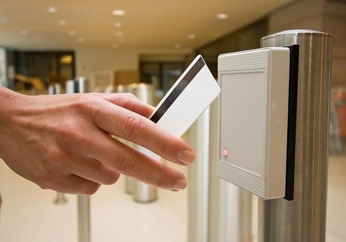 Encuesta | ¿Estás de acuerdo con una rebaja de la jornada laboral de 40 a 37,5 horas?