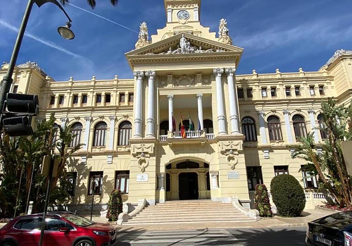 Málaga impulsa un plan de descarbonización de edificios municipales con medidas de eficiencia energética
