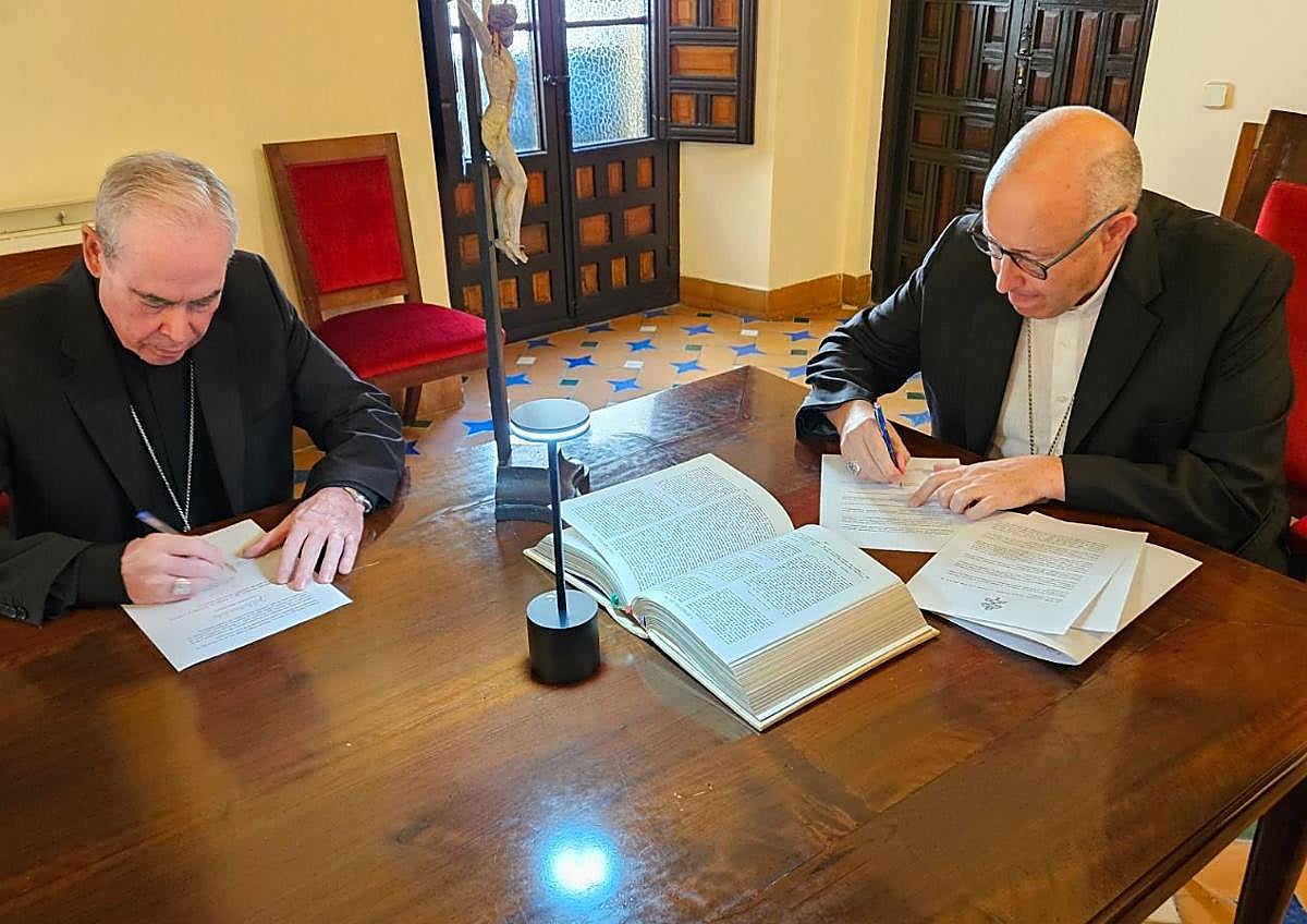 Imagen secundaria 1 - José Antonio Satué protagoniza su primer acto interno como nuevo obispo de Málaga