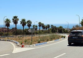 Las obras del Ayuntamiento afectan a la carretera de Ojén en su enlace con la finca de La Torrecilla.