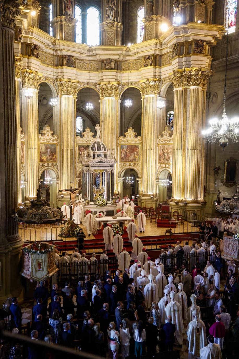 José Antonio Satué toma posesión como nuevo obispo de Málaga