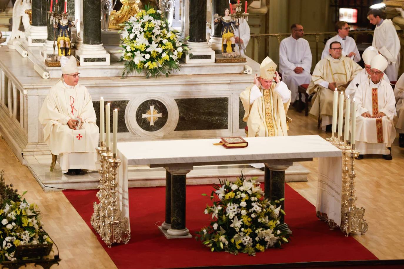 José Antonio Satué toma posesión como nuevo obispo de Málaga