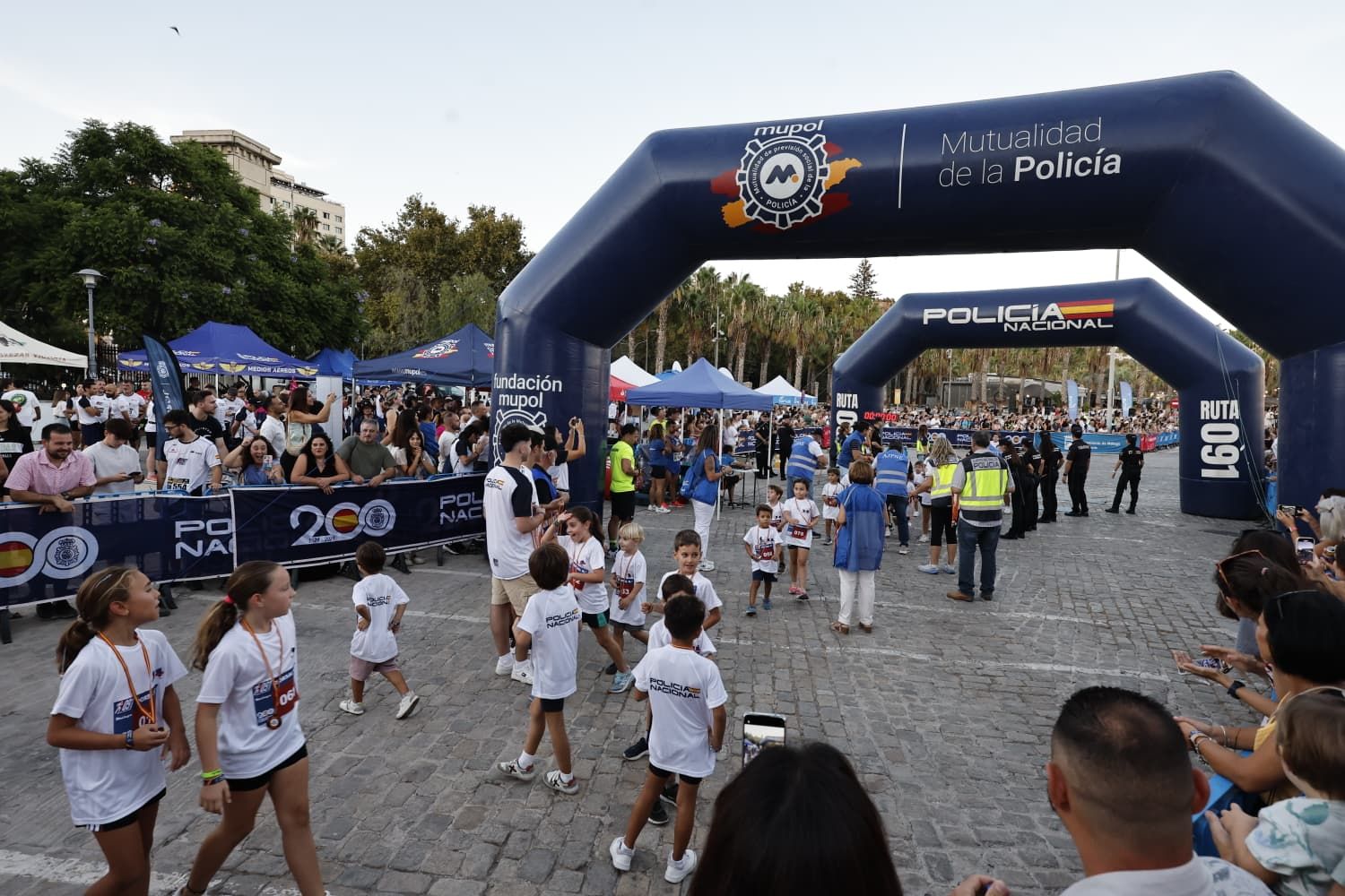 La VII Ruta 091 Málaga a beneficio de la Fundación El Rico, en imágenes