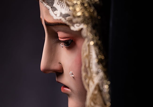 Precioso perfil de la Virgen de los Dolores de Churriana.