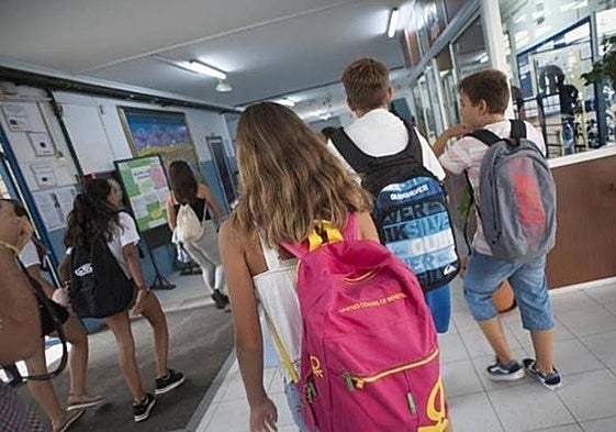Más de 162.400 estudiantes de Secundaria, Bachillerato, FP y Adultos vuelven a clase este lunes en Málaga
