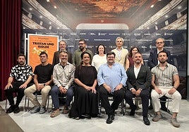 Parte del elenco de la ópera, junto Juan Antonio Vivar, Mariana Pineda y Gema Domínguez