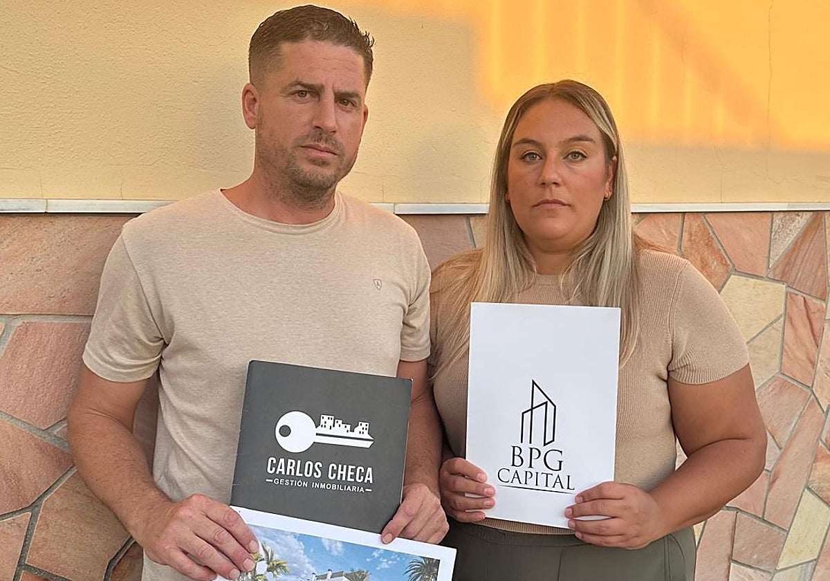 Raúl Díaz y Vanesa Guerrero, en su domicilio de la capital.