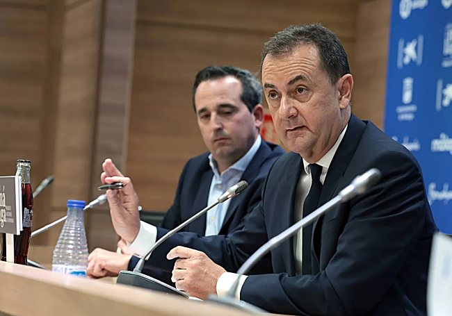 Kike Pérez y José María Muñoz, en una comparecencia.