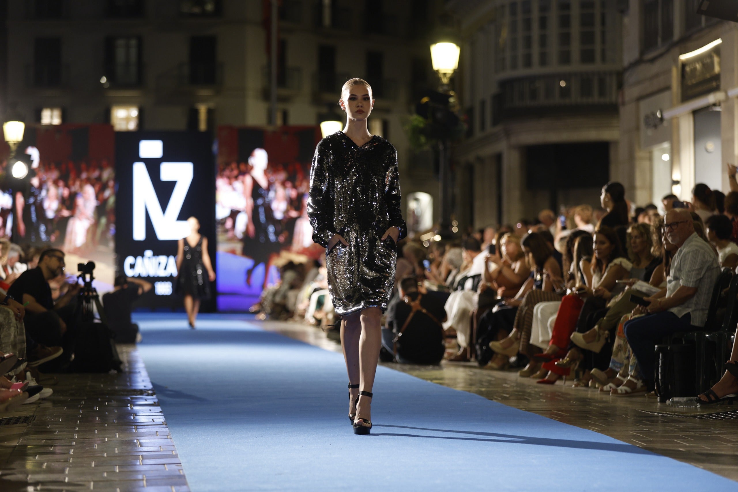 Desfile de Ñz Cañizares en la Pasarela Larios.