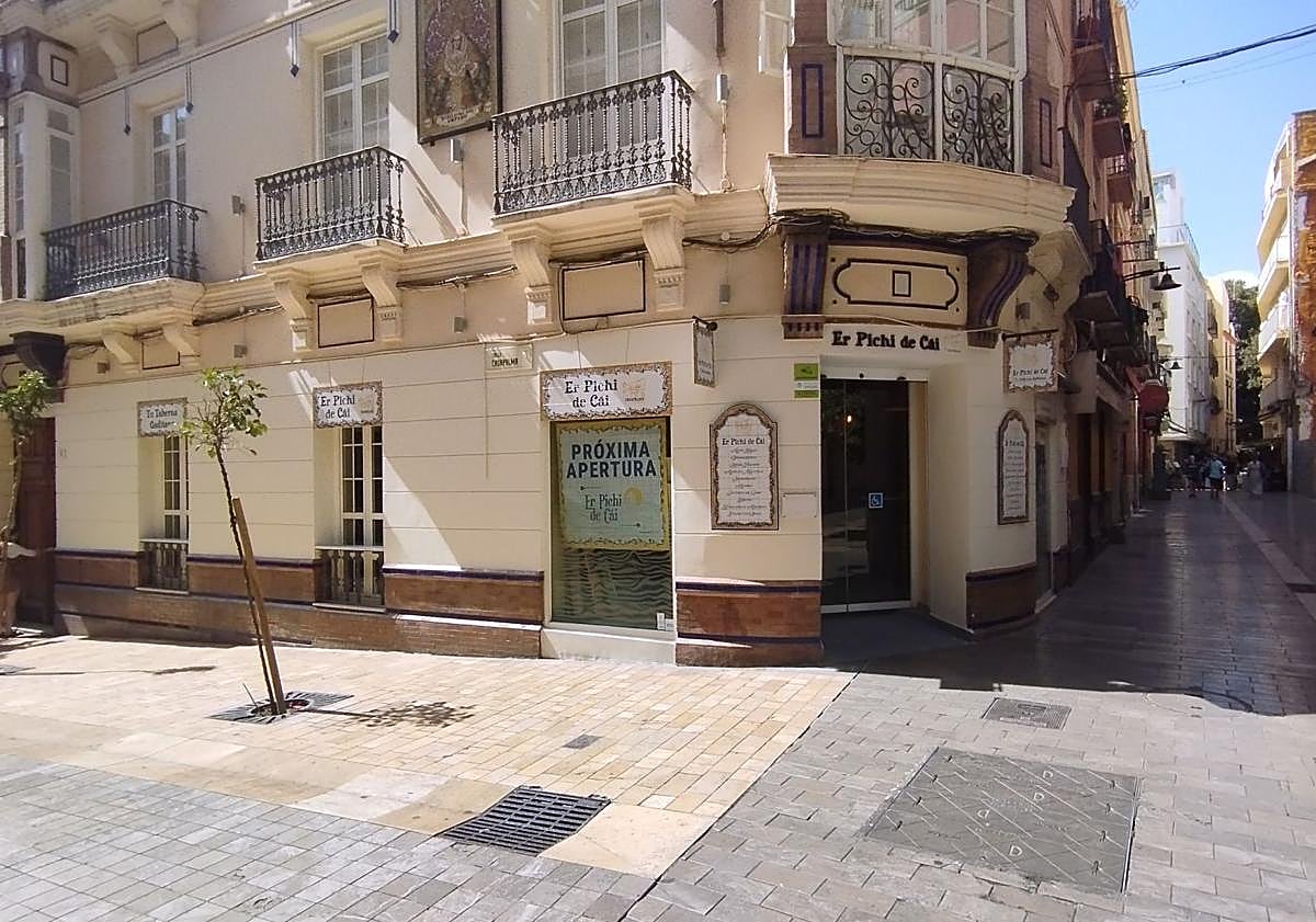 Imagen principal - Er Pichi de Cái aterriza en el Centro de Málaga: sitio, carta y precios