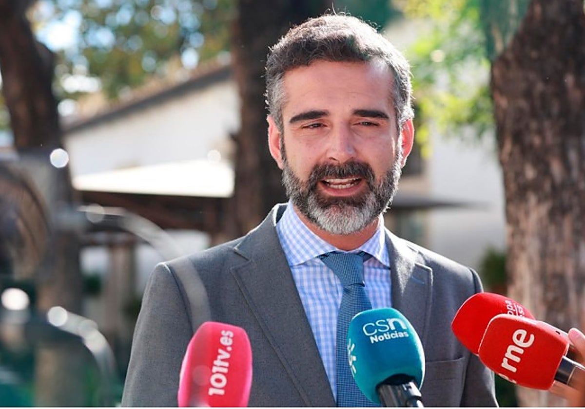 El consejero de Agricultura de la Junta de Andalucía, Ramón Fernández-Pacheco.