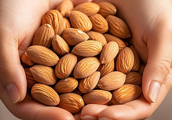 El Día de la Almendra de Almogía contará hoy con degustaciones, un mercado y demostraciones