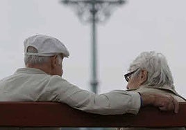 Un tribunal niega la pensión de viudedad a una mujer tras 24 años de convivencia y se la mantiene a su exesposa, de la que se divorció en 1999