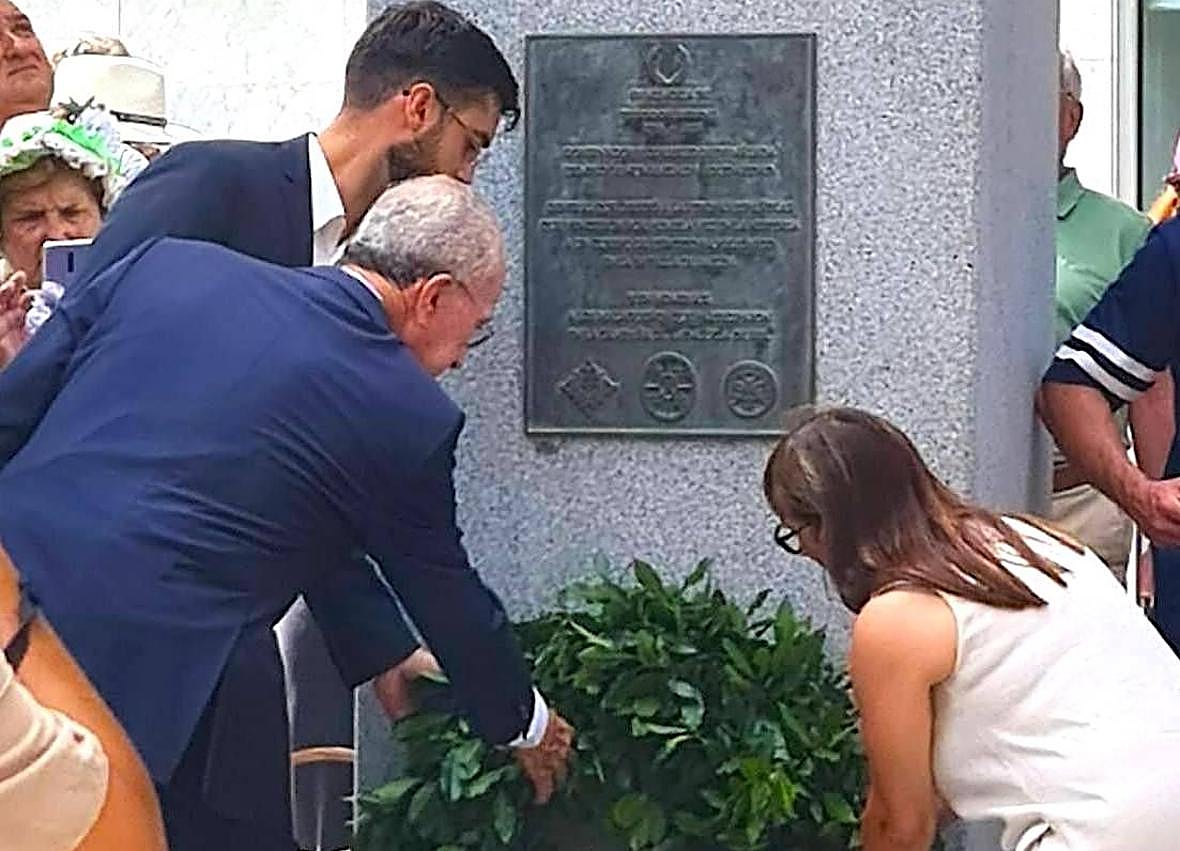 Imagen secundaria 1 - Los descendientes de Reding visitan Málaga por primera vez