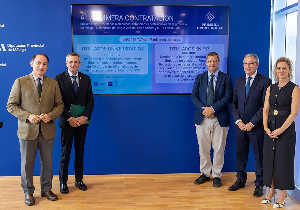 González de Lara, Grau, López, Salado y Márquez, de izquierda a derecha, este lunes.