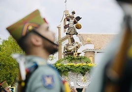 Procesión de San Miguel con la custodia del IV Tercio de la Legión de Ronda.