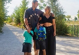 David Alcalde y Laura Casquero son los padres de un niño autista de siete años.