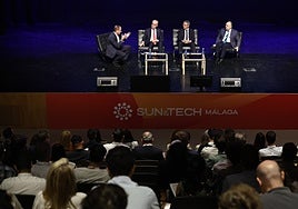 De izquierda a derecha, Manuel Castillo, Francisco de la Torre, Francisco Salado y Juan Ignacio Zafra.