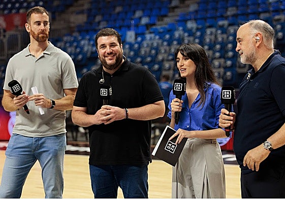 Víctor Claver, Fran Guillén, Leyre Barriocanal y Pablo Laso, el equipo de comentaristas de DAZN.