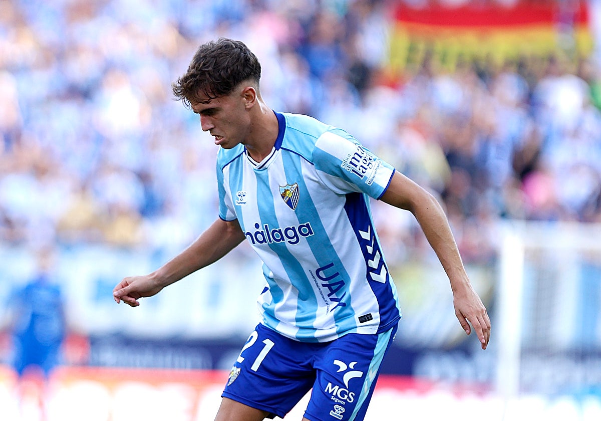 Adrián Niño, en su último partido, ante el Cádiz, cuando se retiró a la media hora de juego.