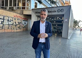 Bernal, en una de las bocas del Cercanías en la capital.