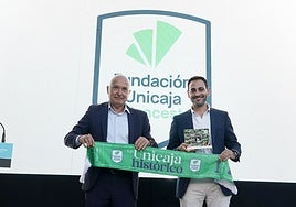 El presidente del Unicaja Baloncesto, Antonio Jesús López Nieto, y el concejal de Deportes de Marbella, Lisandro Vieytes.