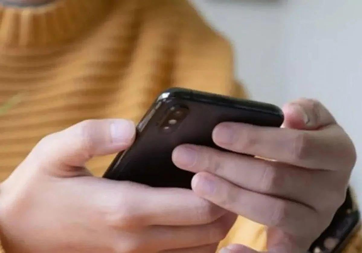 Devuelven a una clienta víctima de un fraude los más de 8.000 euros que le estafaron