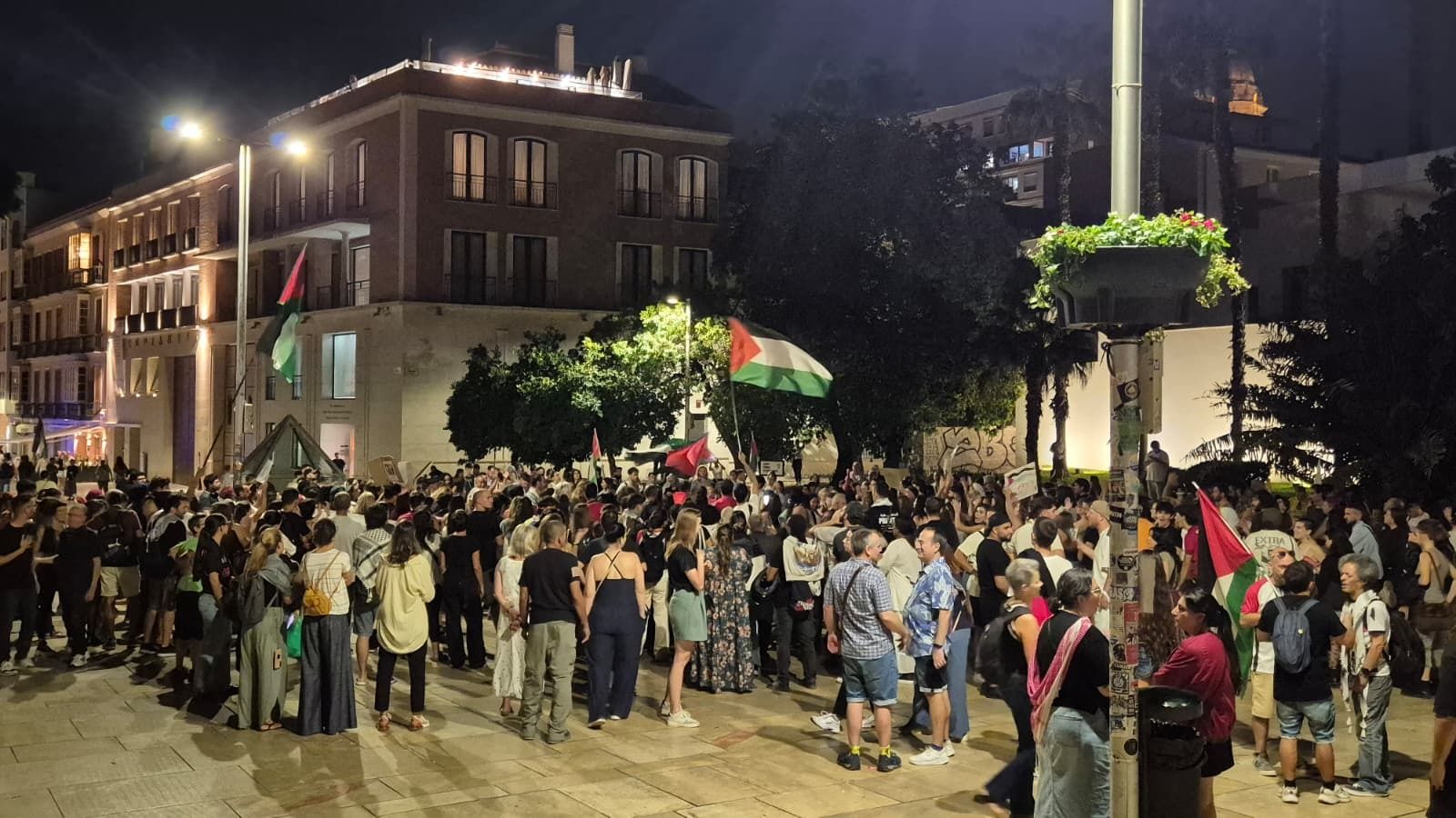 La protesta en Málaga por la flotilla de Gaza, en imágenes
