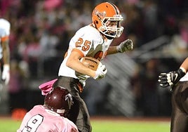 Justin Jaworski, con el dorsal 25 durante su etapa como jugador de fútbol americano con el equipo de Perkiomen Valley.