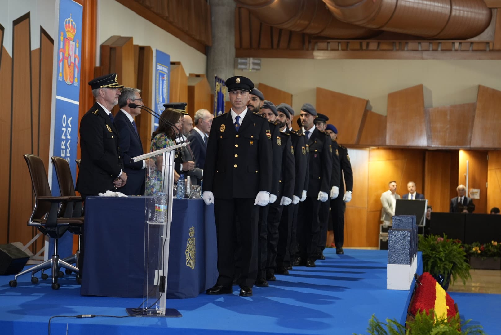 La Policía Nacional celebra en Málaga el día de su patrón
