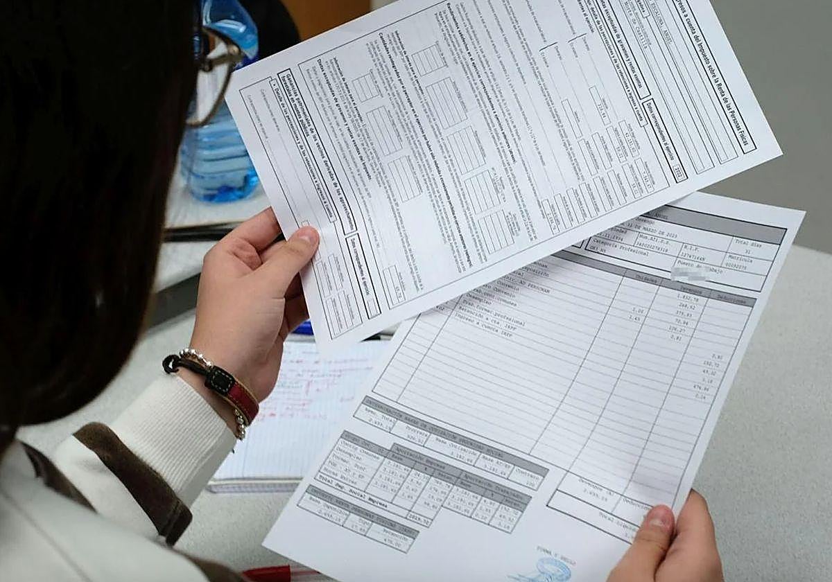 Multas de hasta 625 euros por no entregar el recibo de la nómina a los empleados