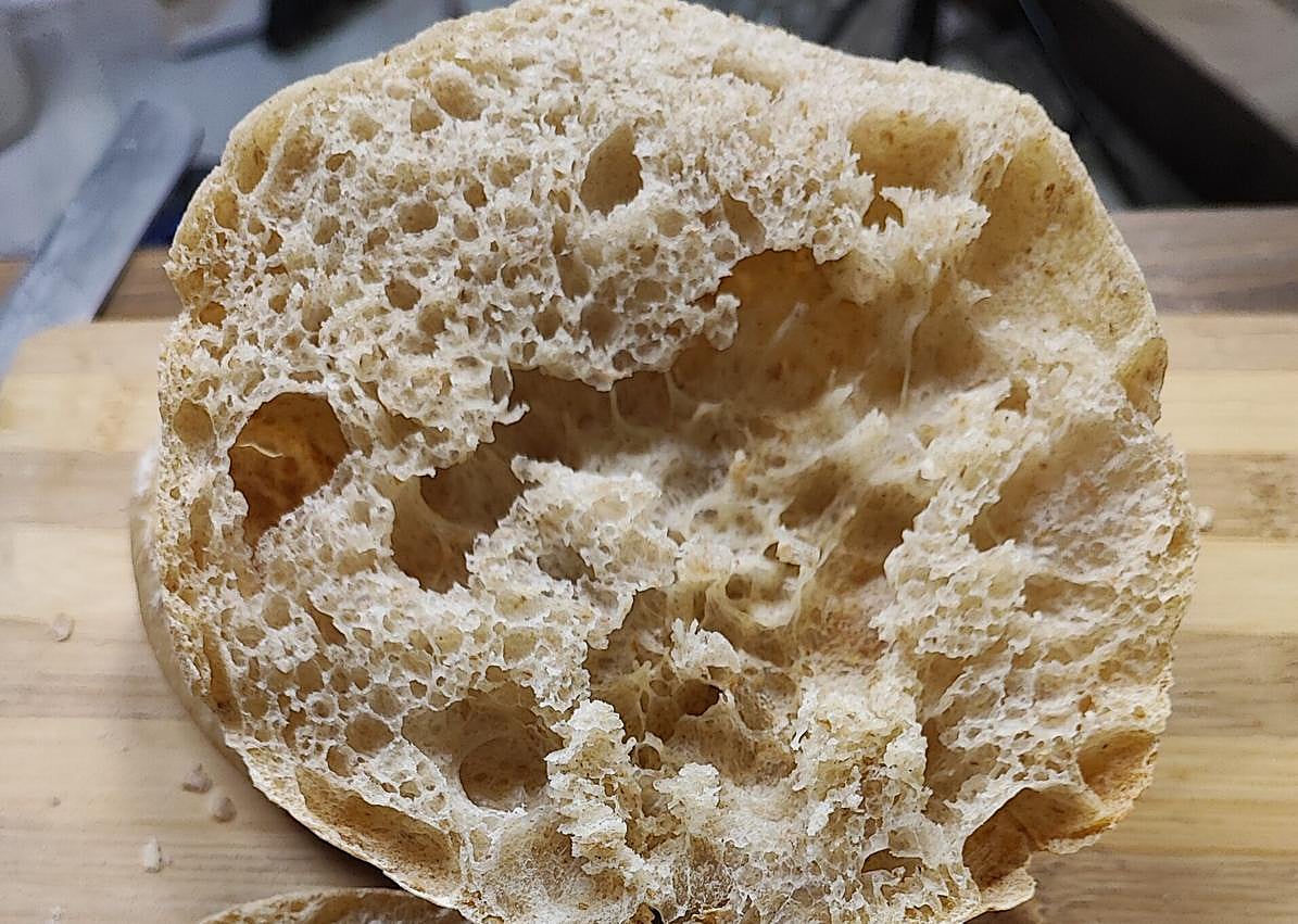 Imagen secundaria 1 - El horno artesano de Antequera que elabora hasta seis molletes diferentes