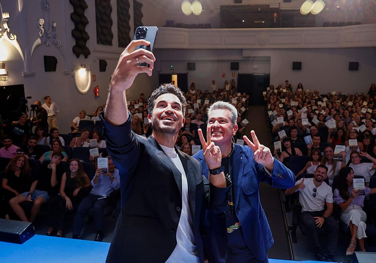 Presentación de &#039;El susurro del fuego&#039; con Javier Castillo en el Aula de Cultura de SUR