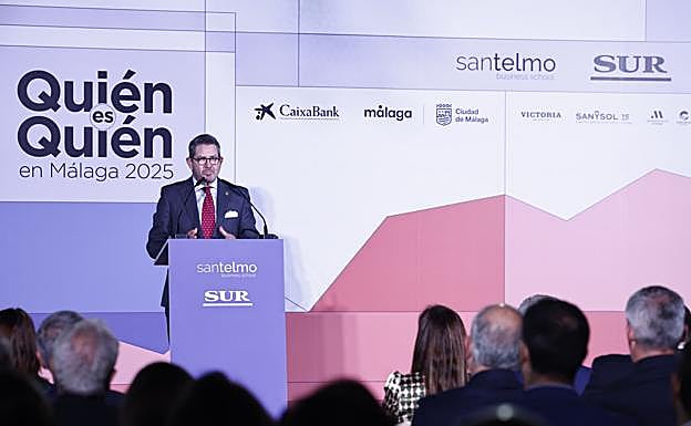 El profesor Cansino, durante su ponencia.