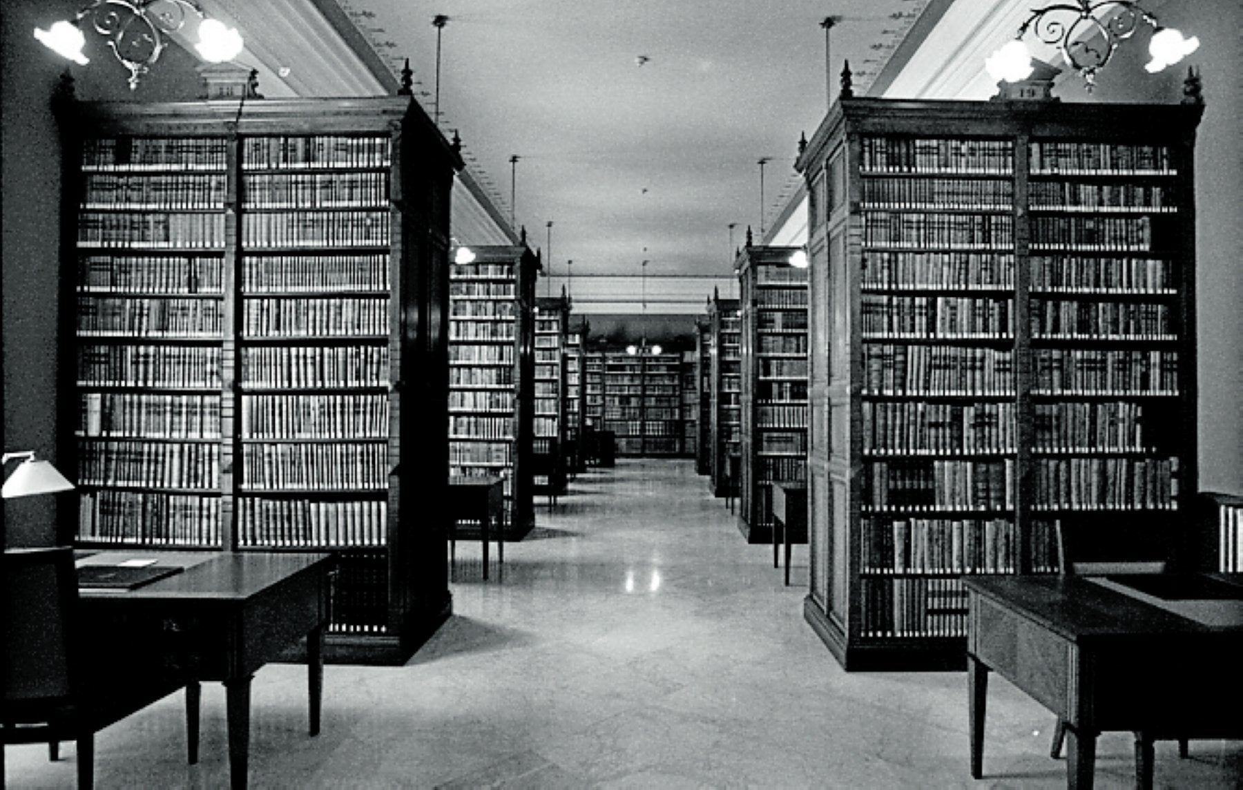 El imaginario cutre de un poeta de la experiencia