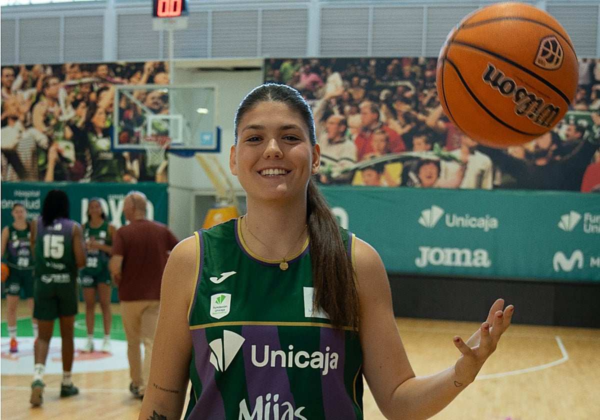 Elena Moreno: «Aquí siempre lo he tenido todo, no se me ha hecho difícil renunciar a irme fuera»