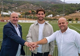 Javi Rueda, en el centro de la imagen.