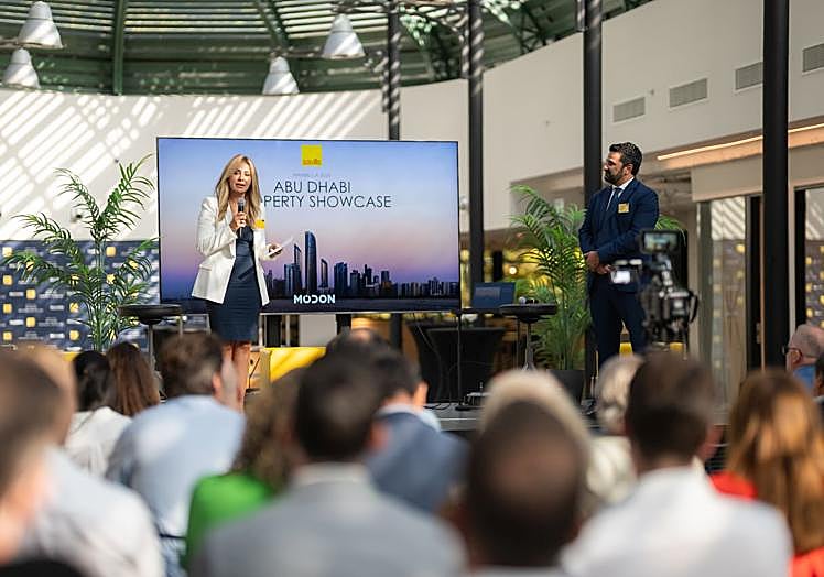 Los representantes de Savills durante su intervención en el evento, celebrado en The Pool Marbella.