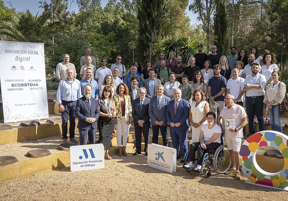 Presentación de los proyectos con las asociaciones involucradas y representantes de la Diputación de Málaga y Fundación 'la Caixa', este martes en La Noria.