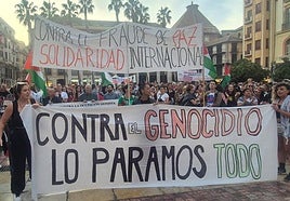 Pancarta de la manifestación preparada para salir de la plaza de la Constitución.