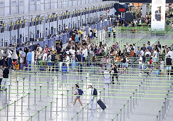 Raúl Moreno y Juanjo Gámez son dos ingenieros jienenses que viven en Málaga, pero que están empleados en otras ciudades, dentro y fuera de España.
