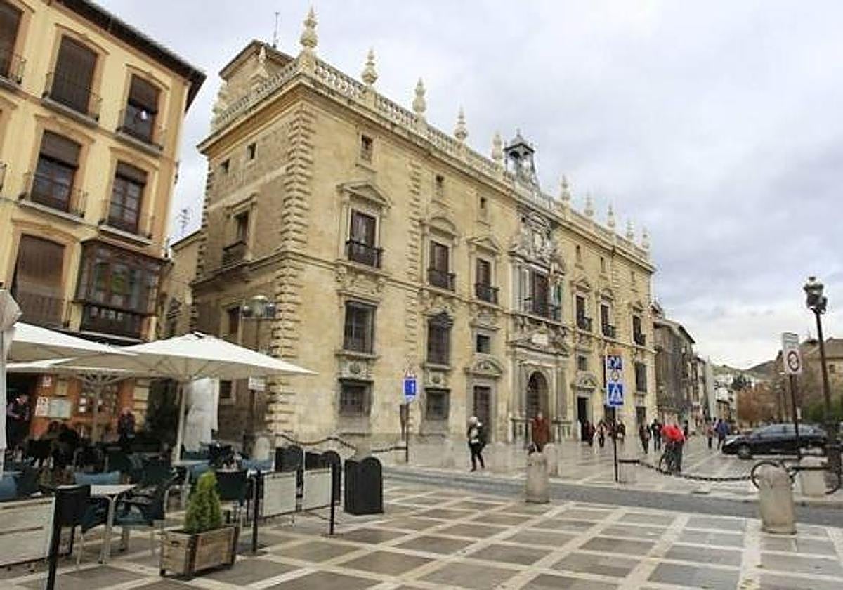 Dos condenados por defraudar más de 117.000 euros a la Seguridad Social con falsos contratos