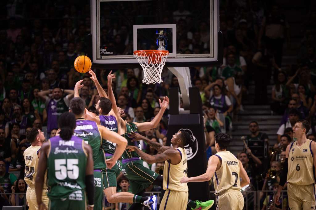 Las mejores imágenes del Unicaja-Barcelona