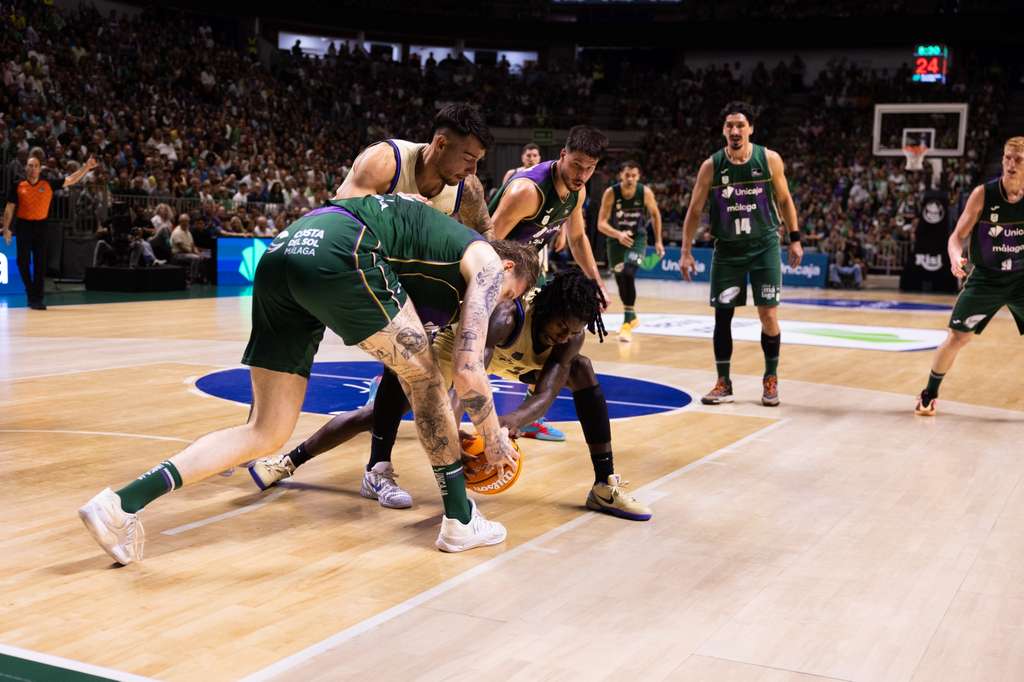 Las mejores imágenes del Unicaja-Barcelona