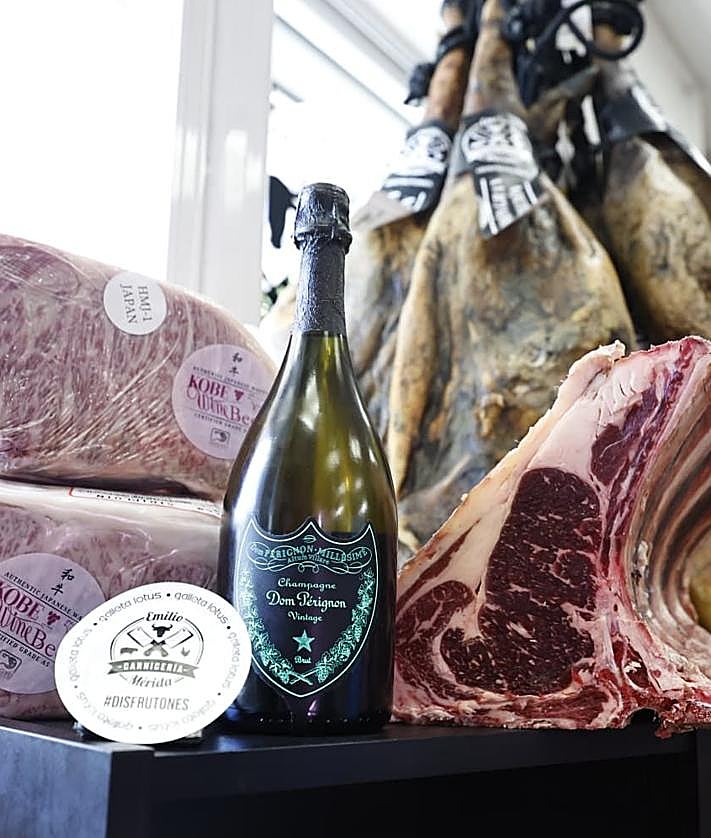 Imagen secundaria 2 - Carne de Kobe: el tesoro que se esconde en Fuente Olletas en Málaga