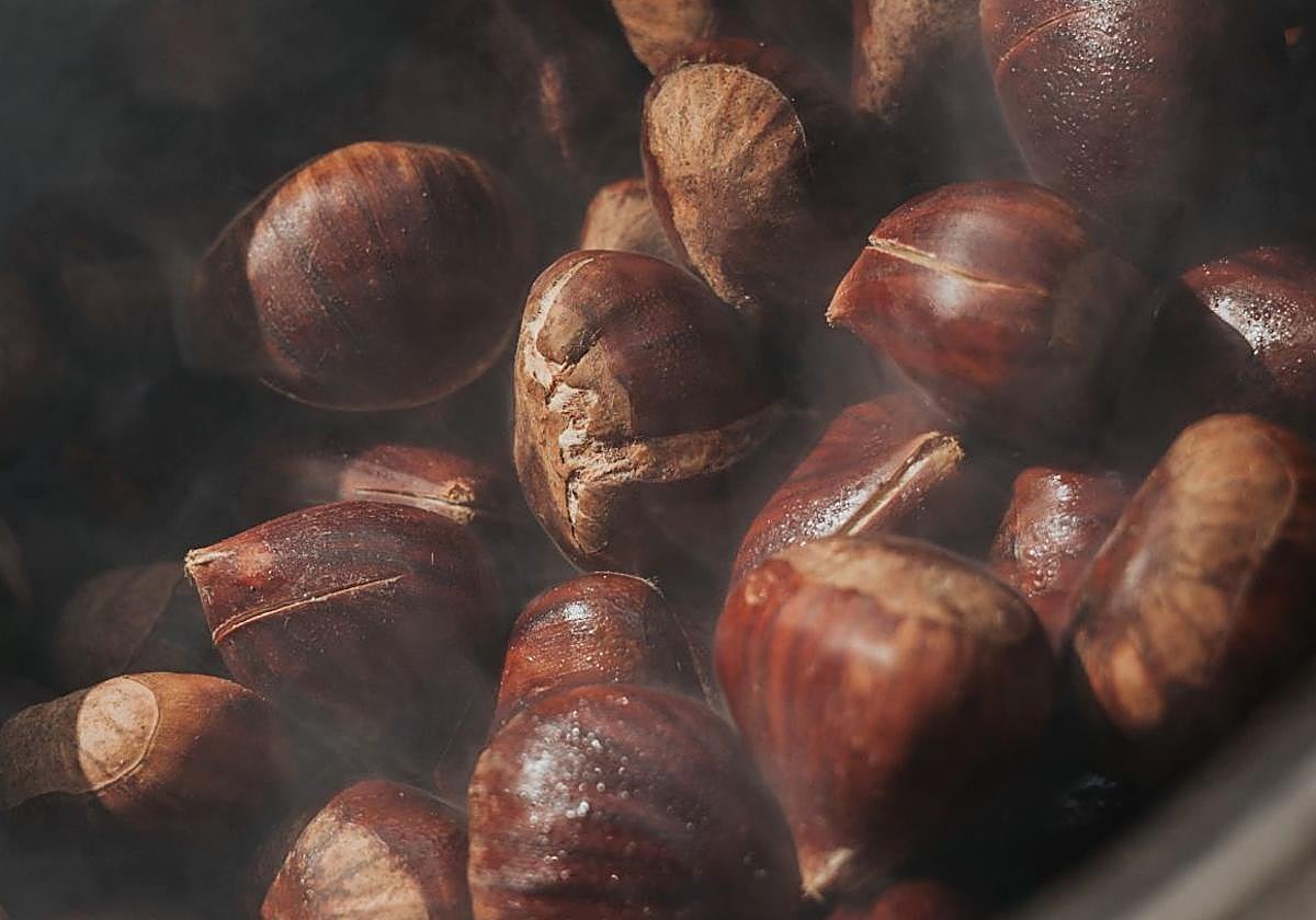 Yunquera celebra este fin de semana su Feria del Vino y la Castaña.